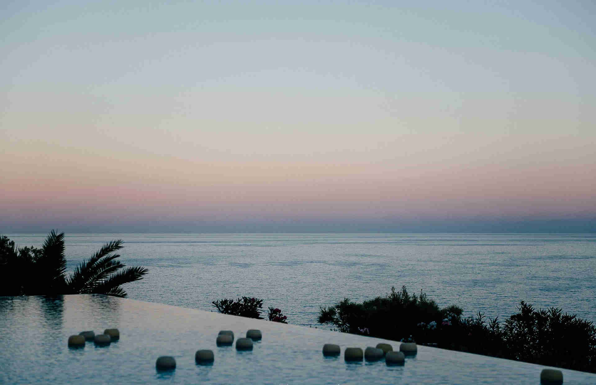 Piscine en bord de mer