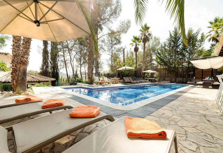 villa piscine privée vacances