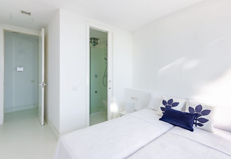 Chambre avec salle de bain r