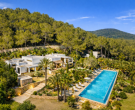 Villa de luxe à Ibiza près de la plage