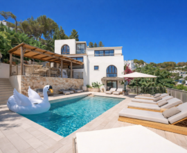 Location de villa de luxe à Ibiza avec vue campagne