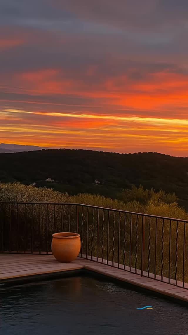 Infinity views, Mediterranean style, and 7.5% OFF now! Use code XZ550 at www.weeklyvillas.com 🌅

Now’s the time to book your escape: sea views, designer interiors, and outdoor living at its finest.

Perfect for holiday luxury villas, Last Minute villas in Saint Tropez, or a peaceful retreat near the French Riviera.

Offered by Weekly Villas, experts in luxury villa rentals ✨

#holidayluxuryvillas #weeklyvillas #luxuryvillafrance #villablueinfini #frenchrivieravillas #infinitypoolview #privatevillaescape #sainttropezexperiences #luxurystayfrance #mediterraneanvilla #sainttropez #villa #rent #holidays